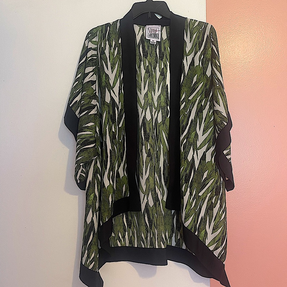Bamboo leaves kimono